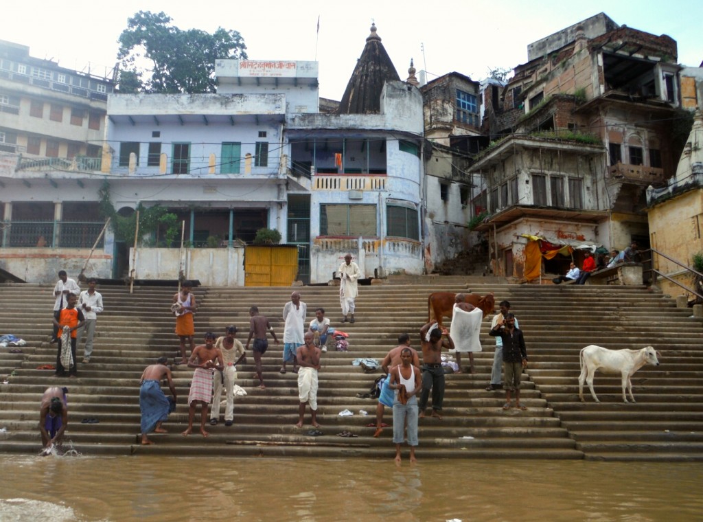 Ghat widziany z Gangesu