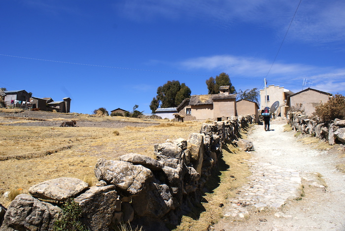 Trekking przez Isla del Sol